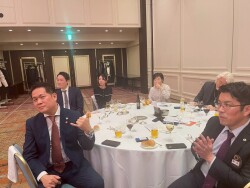 LINE_ALBUM_12月第2例会（結成1500回記念例会）2025.12.26_251229_38