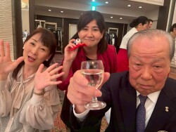 LINE_ALBUM_12月第2例会（結成1500回記念例会）2025.12.26_251229_63